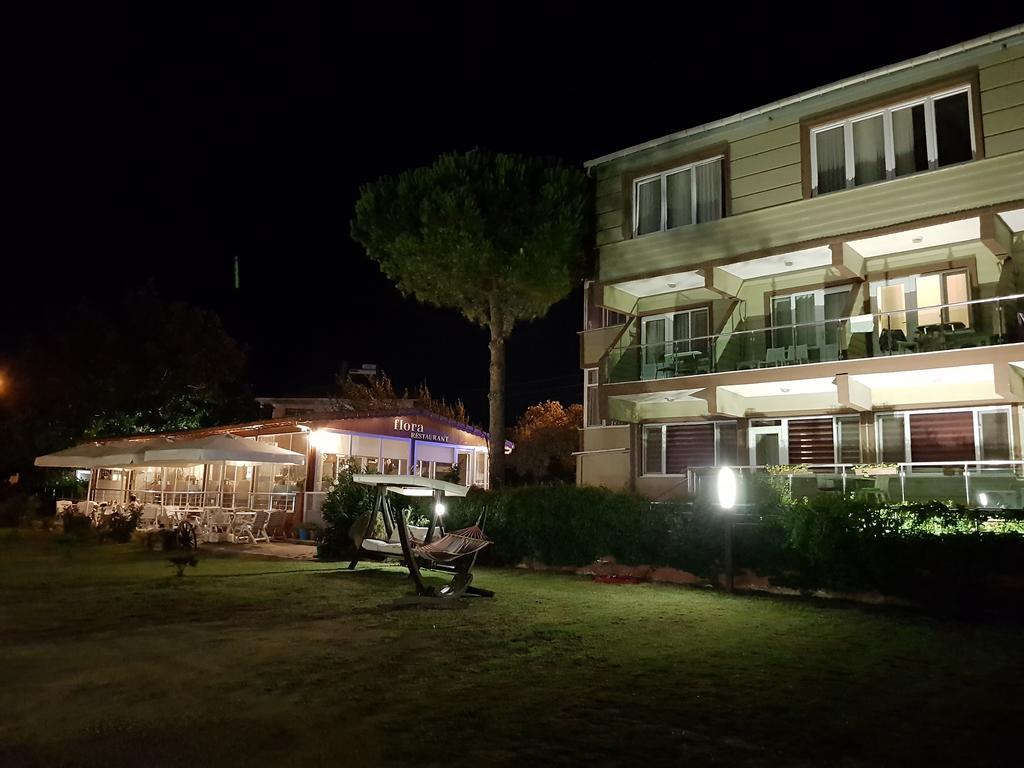 Flora Hotel Burhanli ภายนอก รูปภาพ